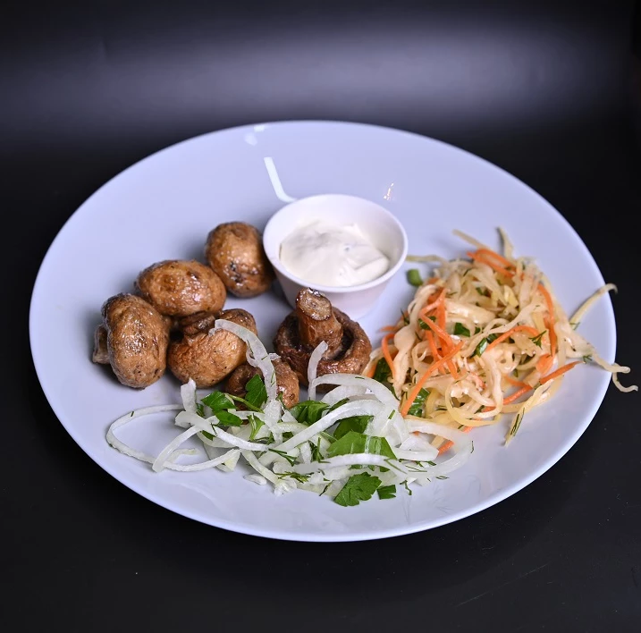 ГРИБЫ НА УГЛЯХ