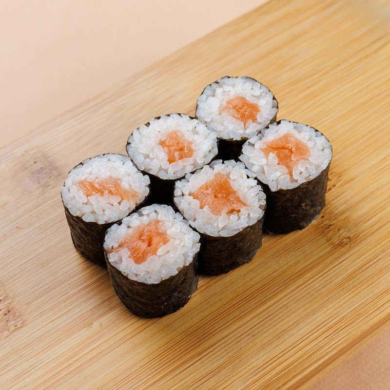 Ролл хосомаки с семгой