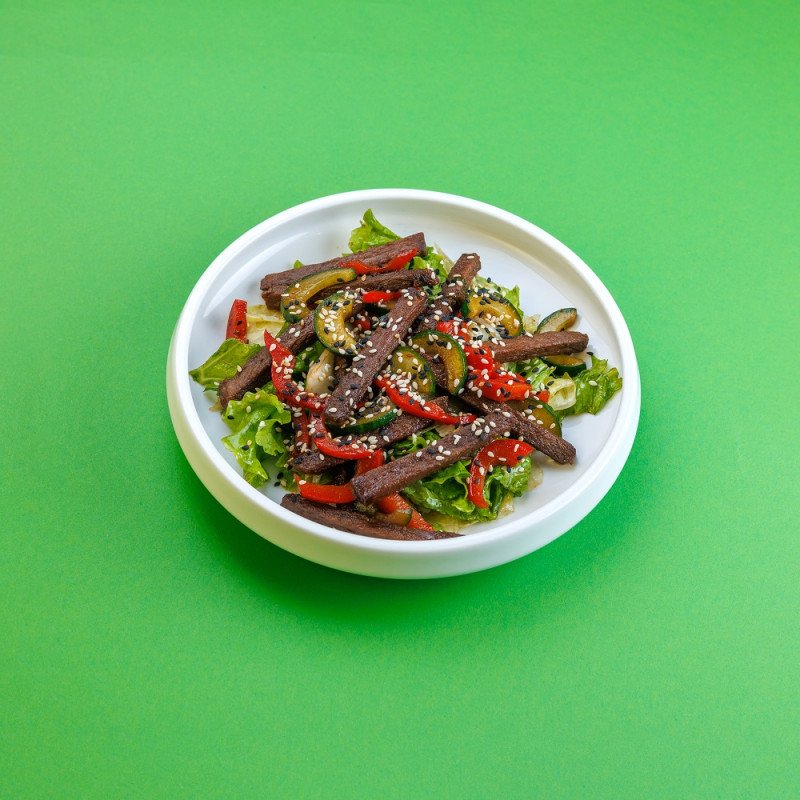 Салат с говядиной