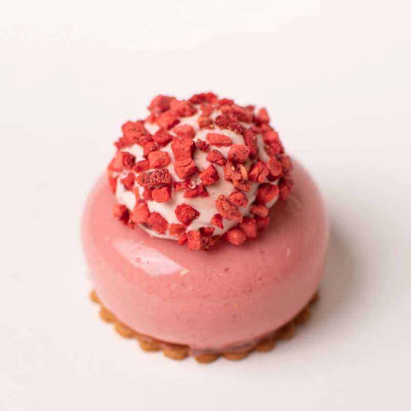 Пирожное малина-клубника