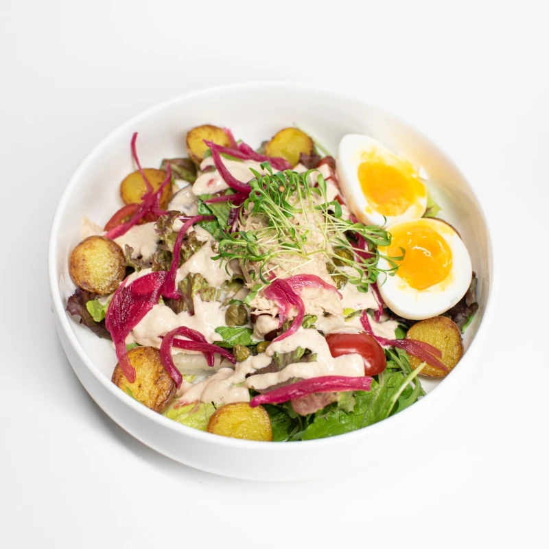 Салат с тунцом