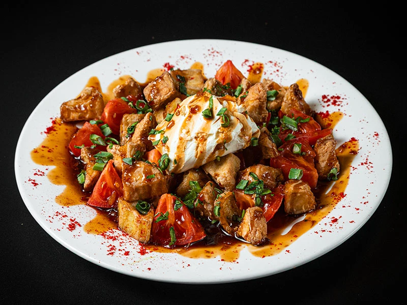 Салат с хрустящими баклажанами